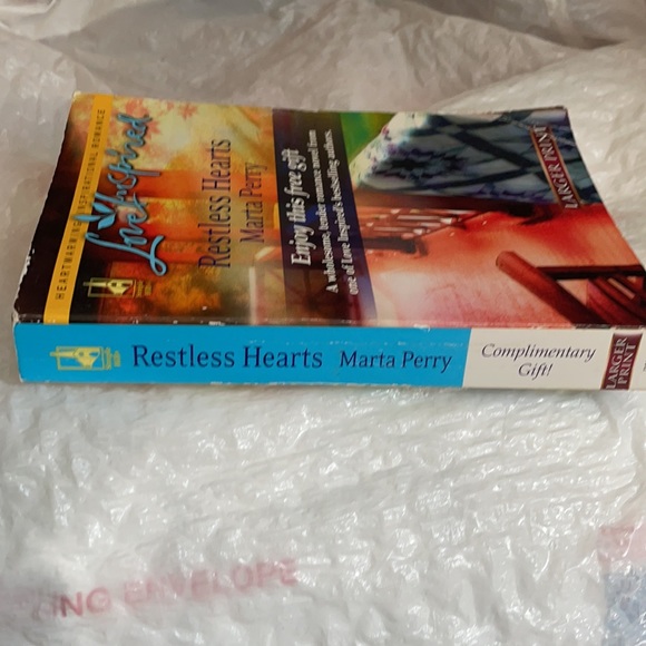 Steeple Hill Love Inspired Restless Hearts Perry - Picture 1 of 9